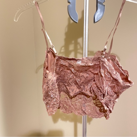 Shein lace camisole.  Size large - Picture 4 of 6